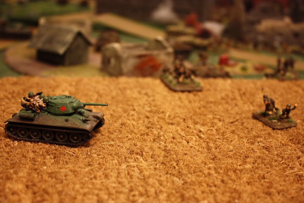 T-34 vyöryy läpimurtoon